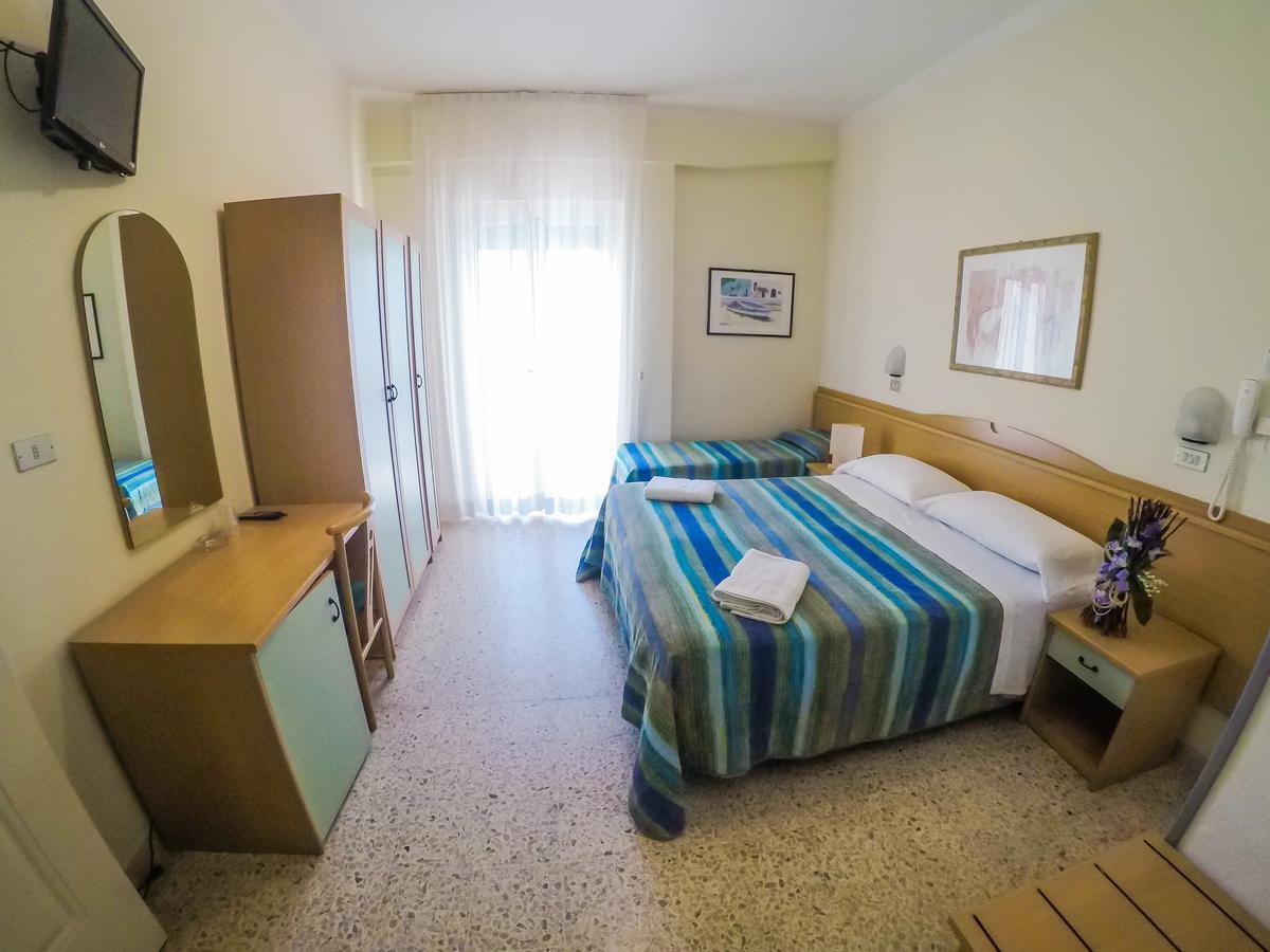 Hotel Simplon Bellaria-Igea Marina Bagian luar foto