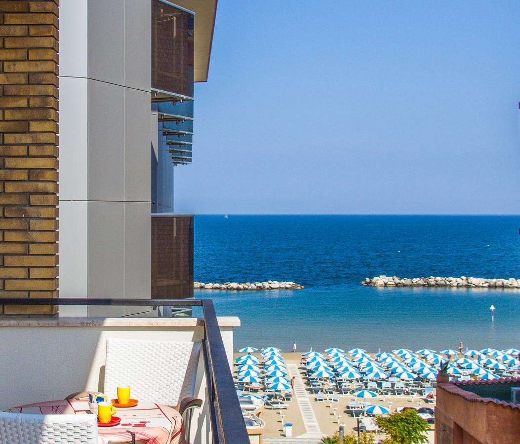 Hotel Simplon Bellaria-Igea Marina Bagian luar foto