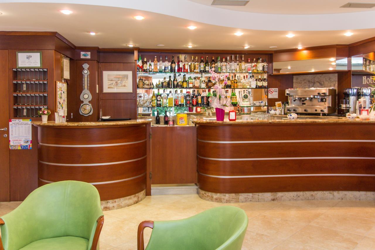 Hotel Simplon Bellaria-Igea Marina Bagian luar foto